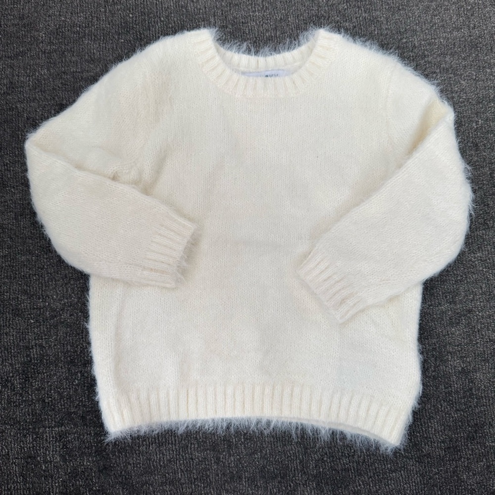 LIKE NEW Old Navy Cream Fluffy Sweater